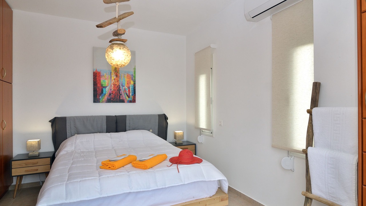 Photo of Bedroom in Makrys Tichos