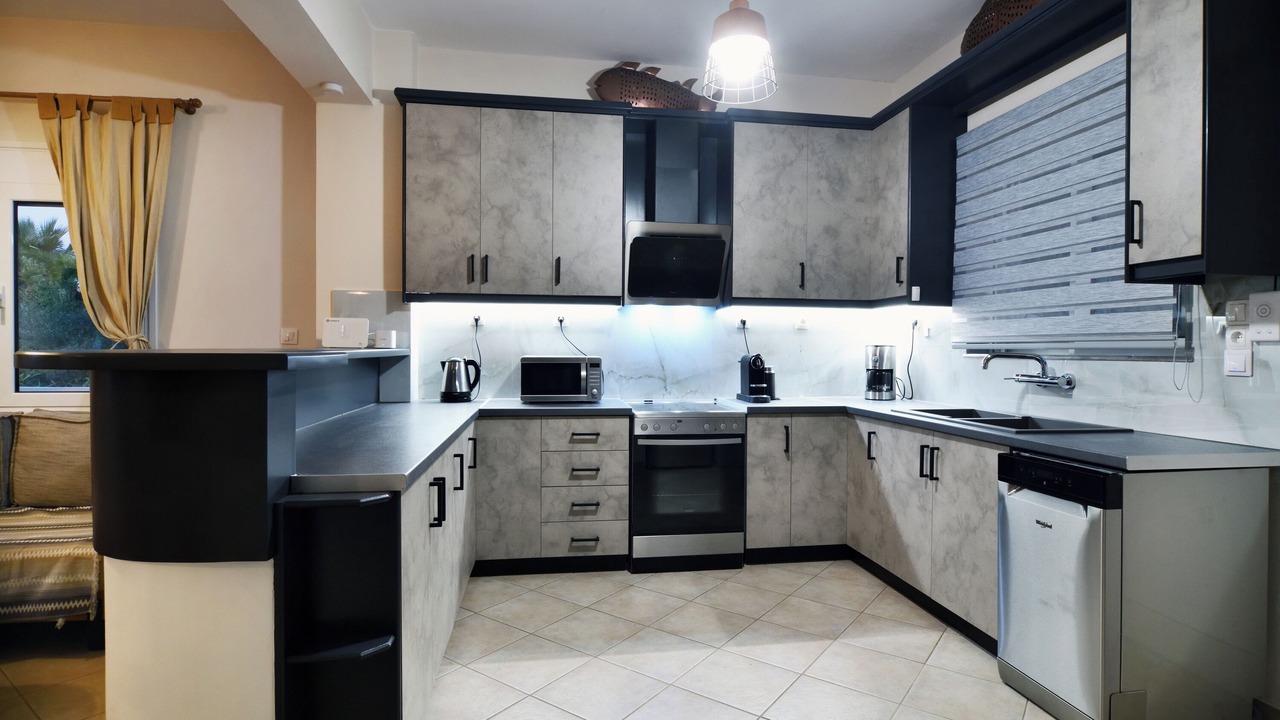 Photo of Kitchen in Makrys Tichos
