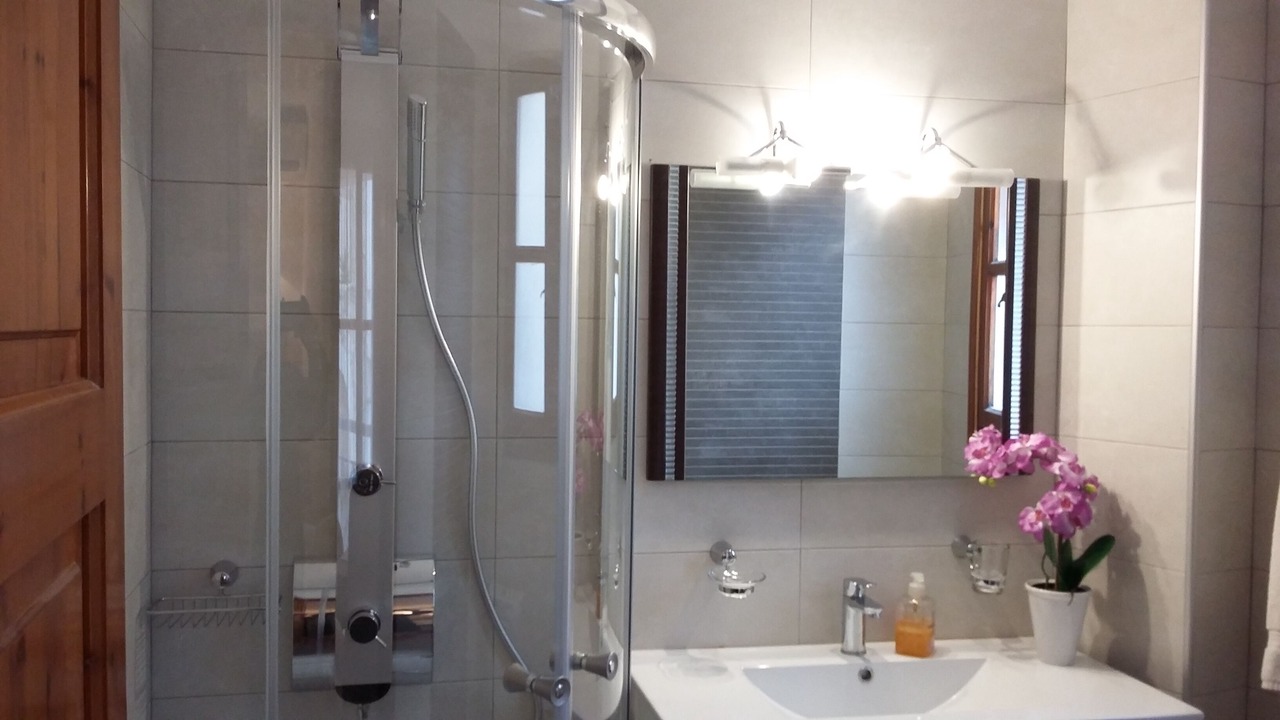 Photo of Bathroom in Atsipópoulon