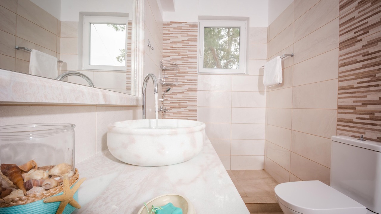 Photo of Bathroom in Faistos