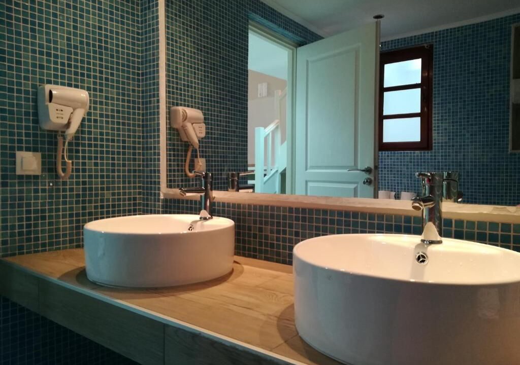 Photo of Bathroom in Kerameikos