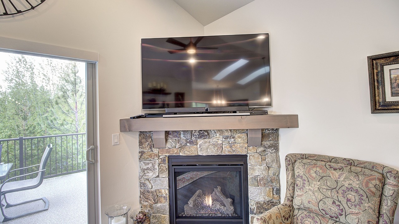 Photo of Livingroom in Columbia Falls
