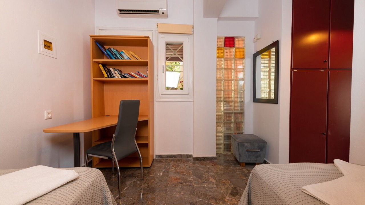 Photo of Bedroom in Ipsos