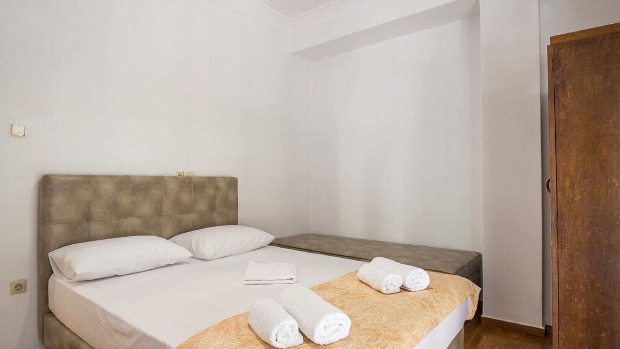 Photo of Bedroom in Platia Viktorias