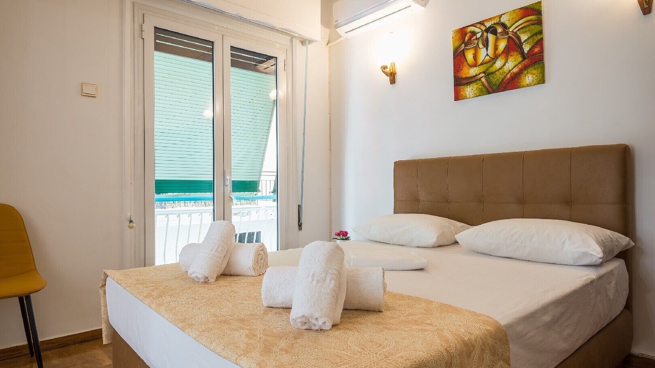 Photo of Bedroom in Platia Viktorias
