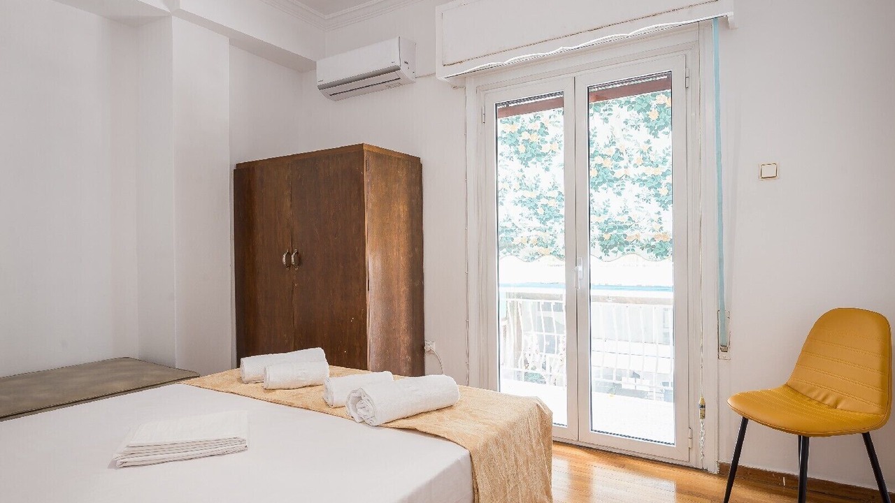 Photo of Bedroom in Platia Viktorias
