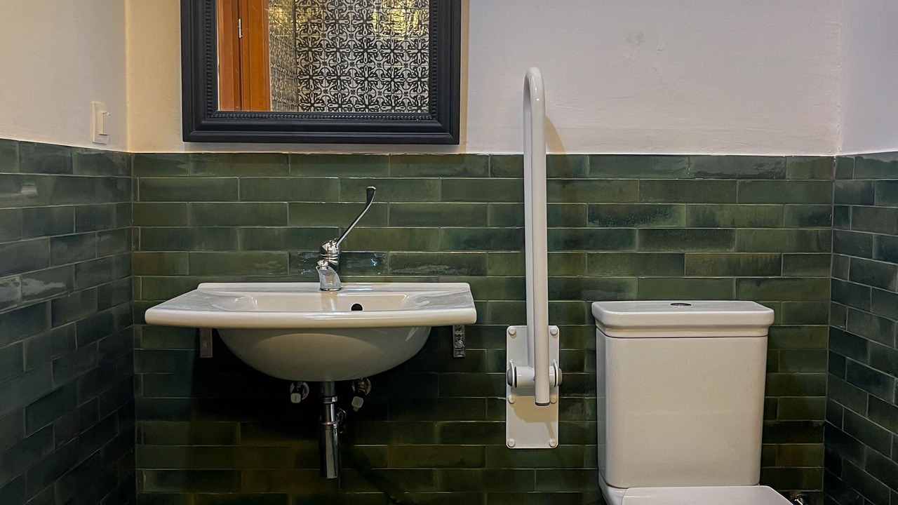Photo of Bathroom in Dafnata