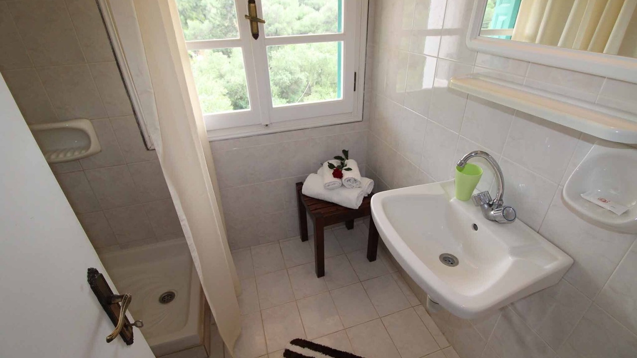Photo of Bathroom in Agios Spyridon Corfu
