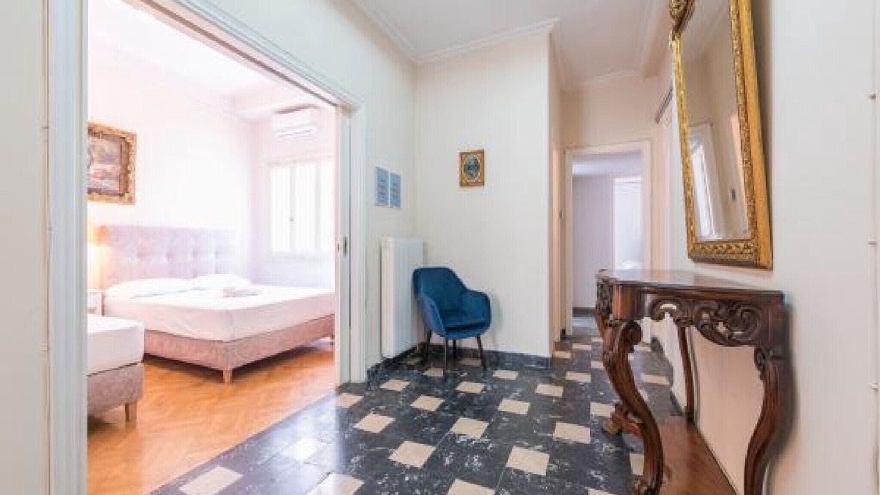 Photo of Bedroom in Ampelokipoi