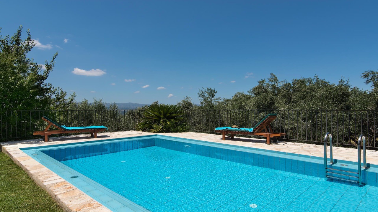 Photo of Outdoor in Alikambos