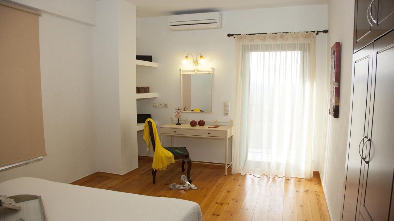 Photo of Bedroom in Alikambos