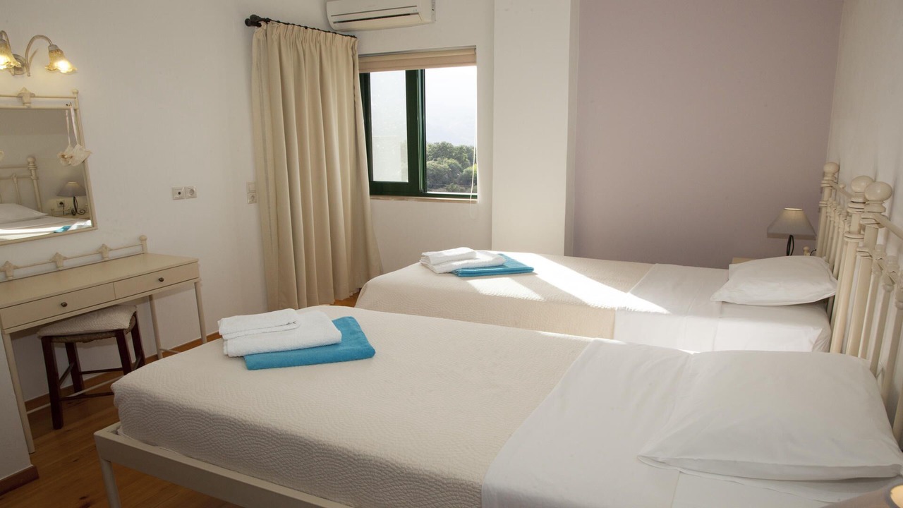 Photo of Bedroom in Alikambos