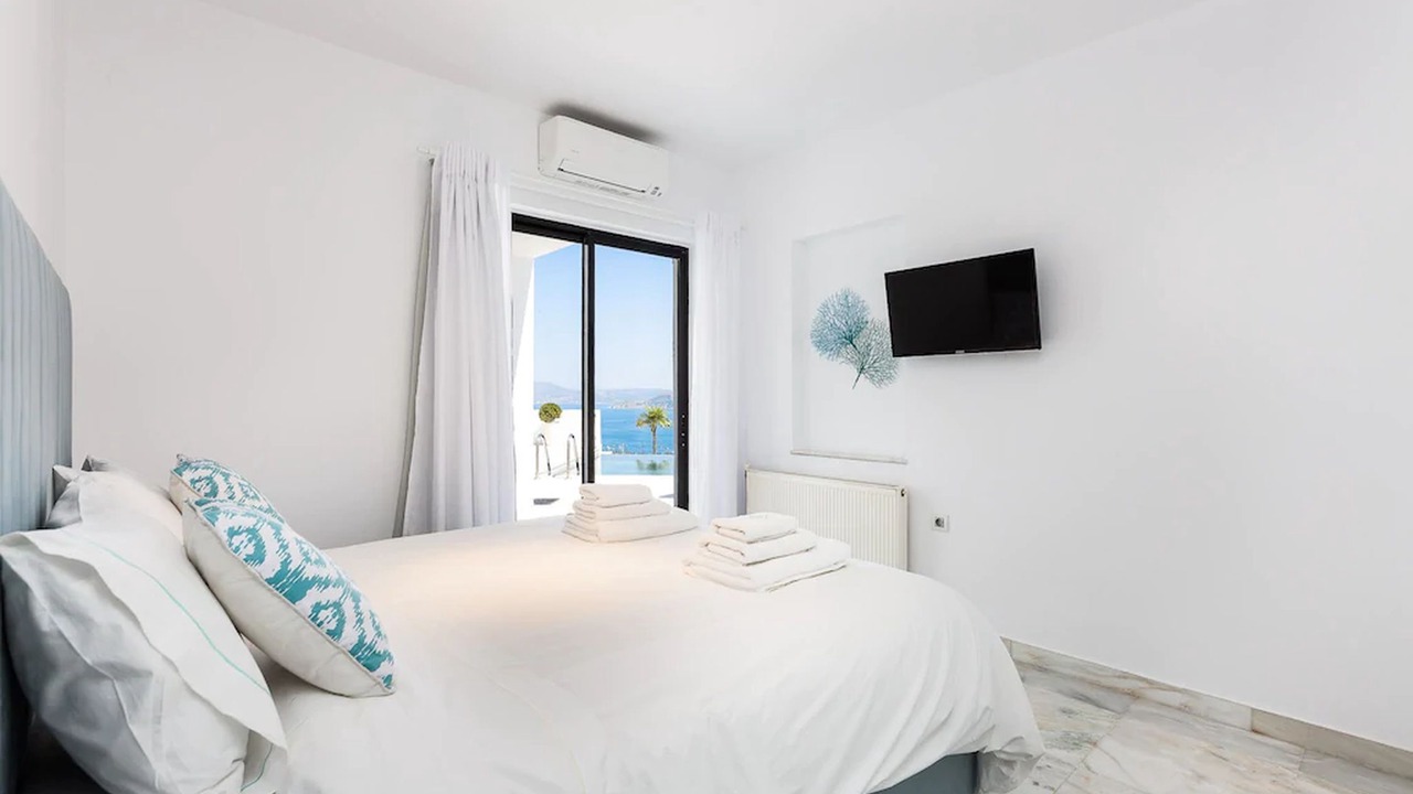 Photo of Bedroom in Pitharion