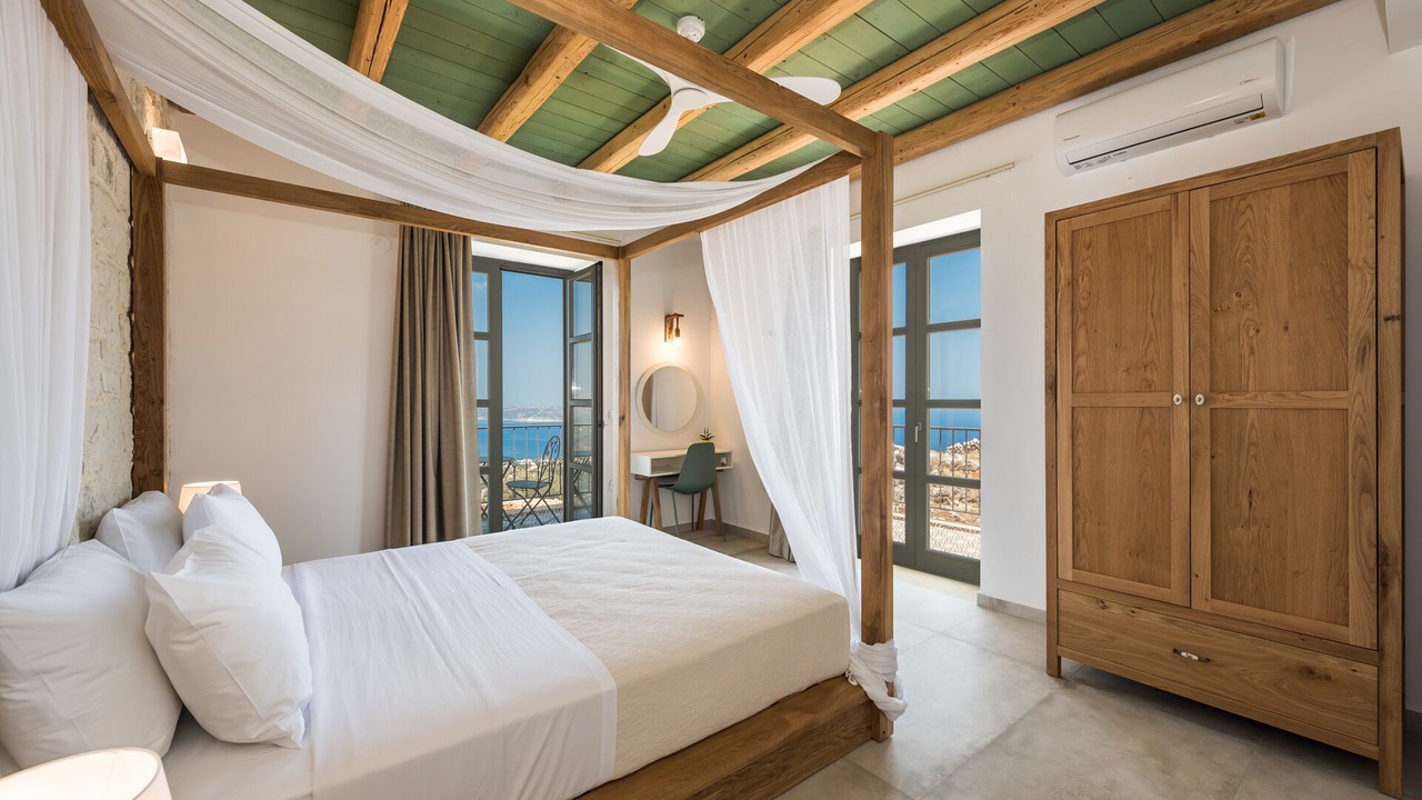 Photo of Bedroom in Drapanos
