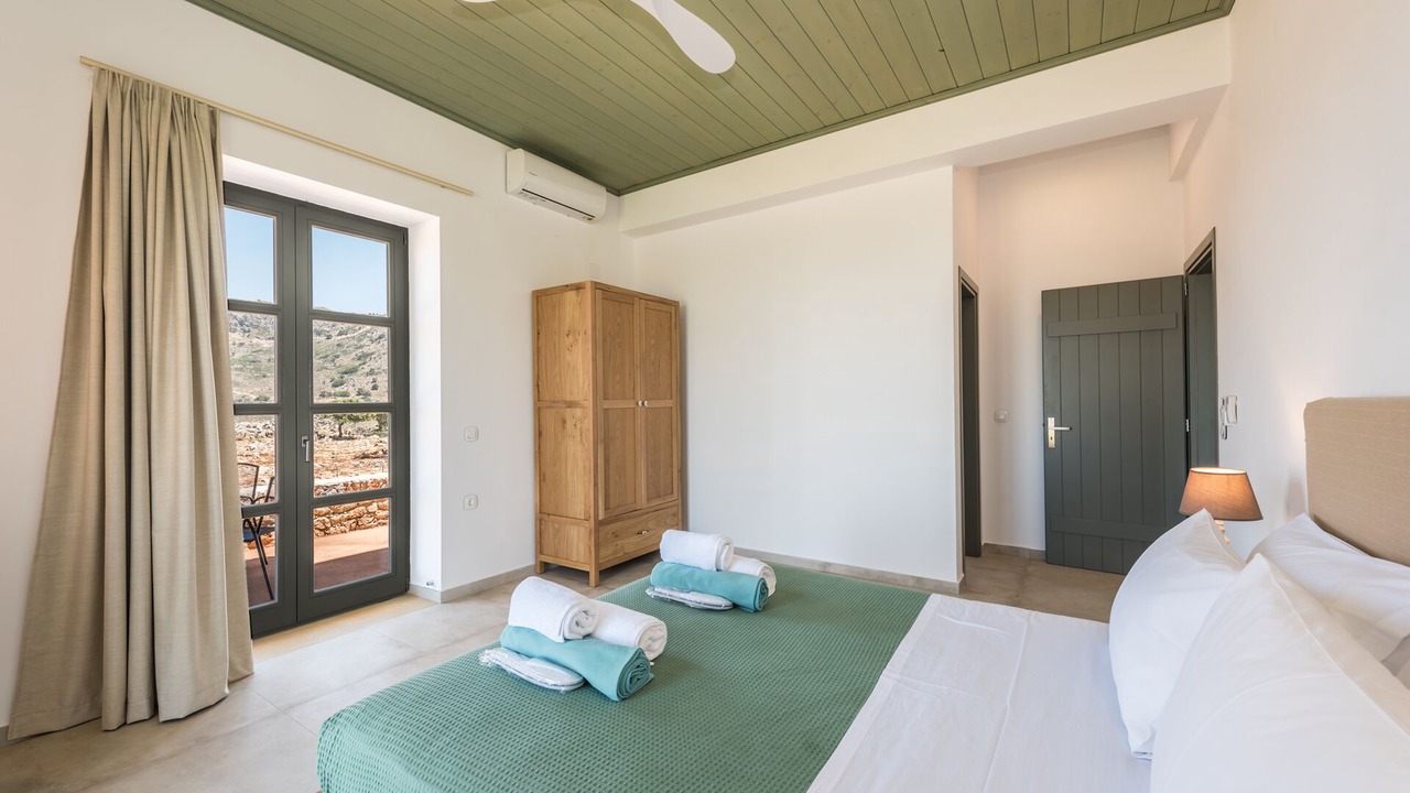 Photo of Bedroom in Drapanos
