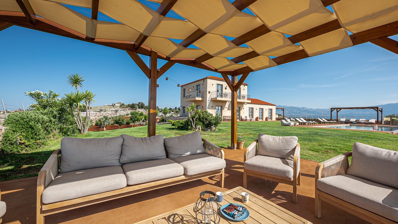 Photo of Patio Balcony in Drapanos