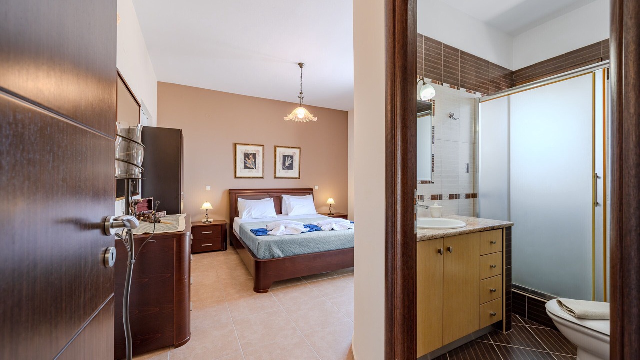 Photo of Bathroom in Prines