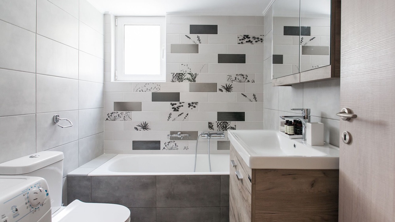 Photo of Bathroom in Neo Psychiko