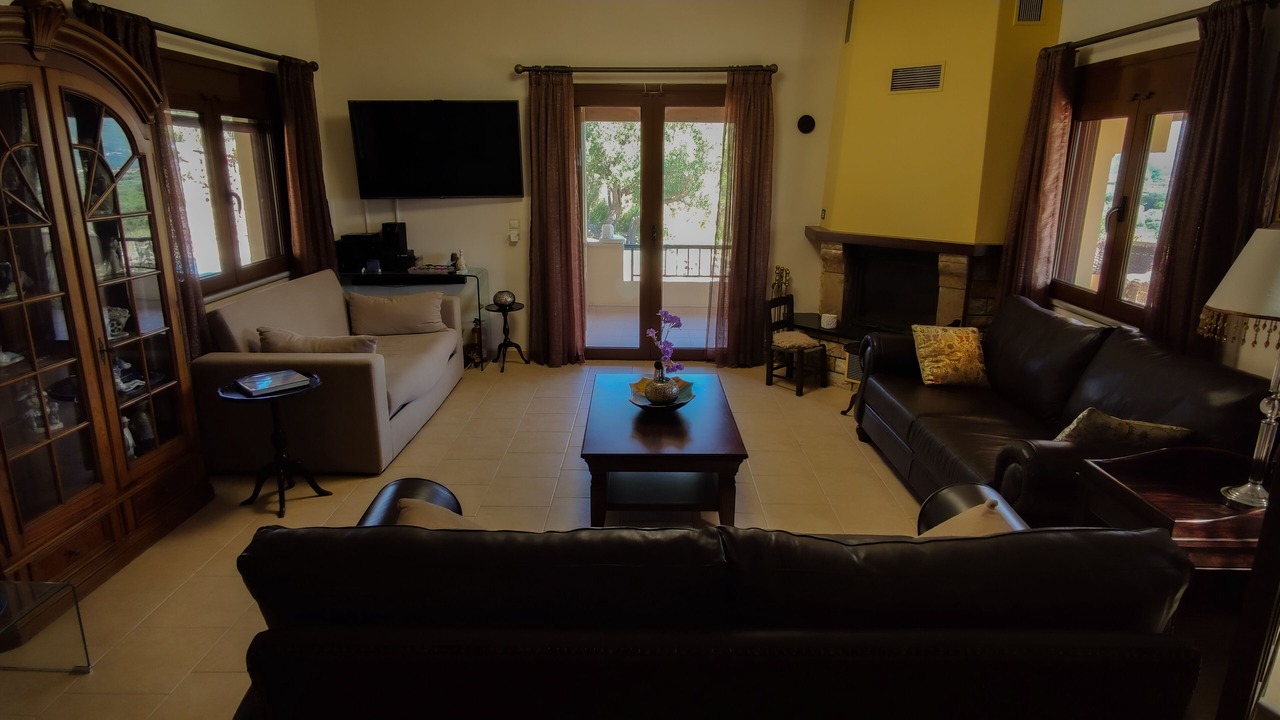 Photo of Livingroom in Kalamitsi Amigdali