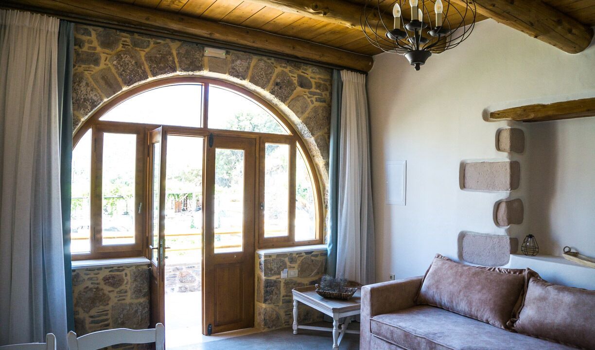 Photo of Livingroom in Moni
