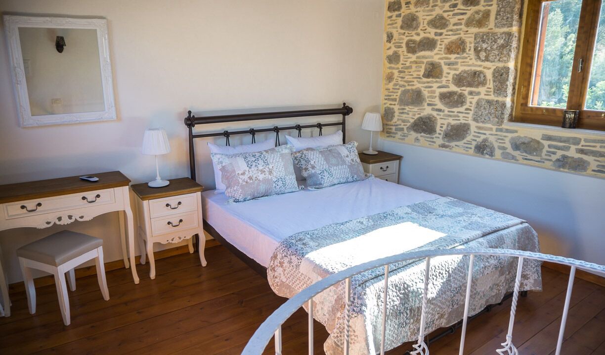 Photo of Bedroom in Moni