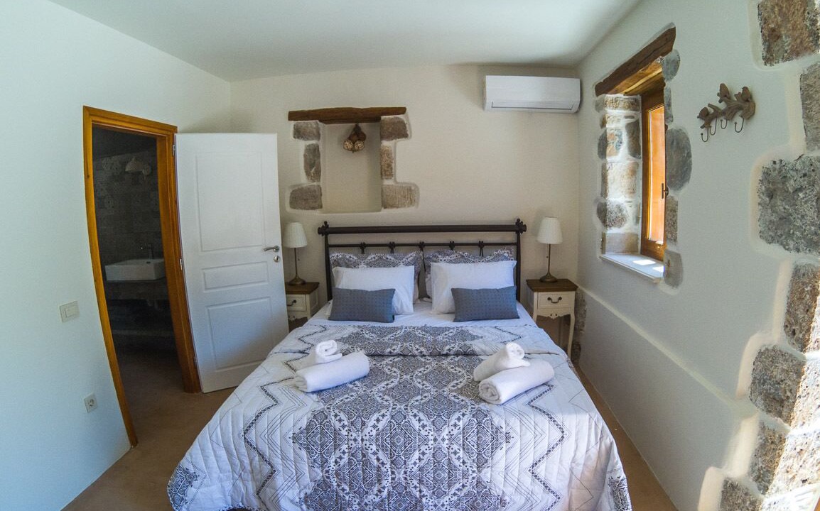Photo of Bedroom in Moni