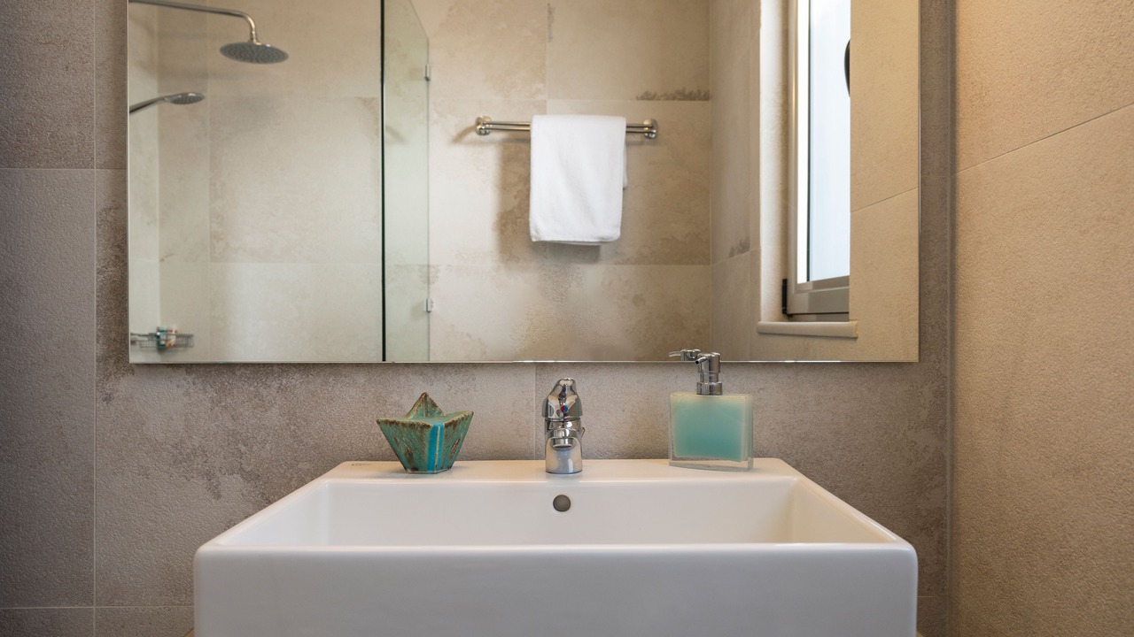 Photo of Bathroom in Gialos
