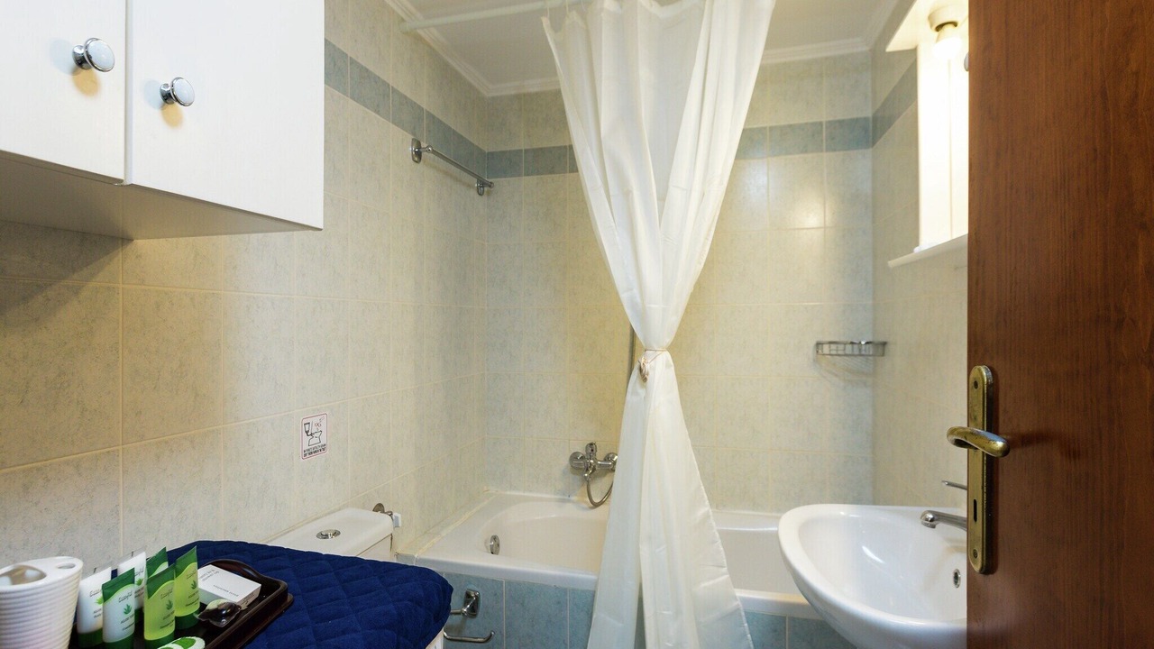 Photo of Bathroom in Prines