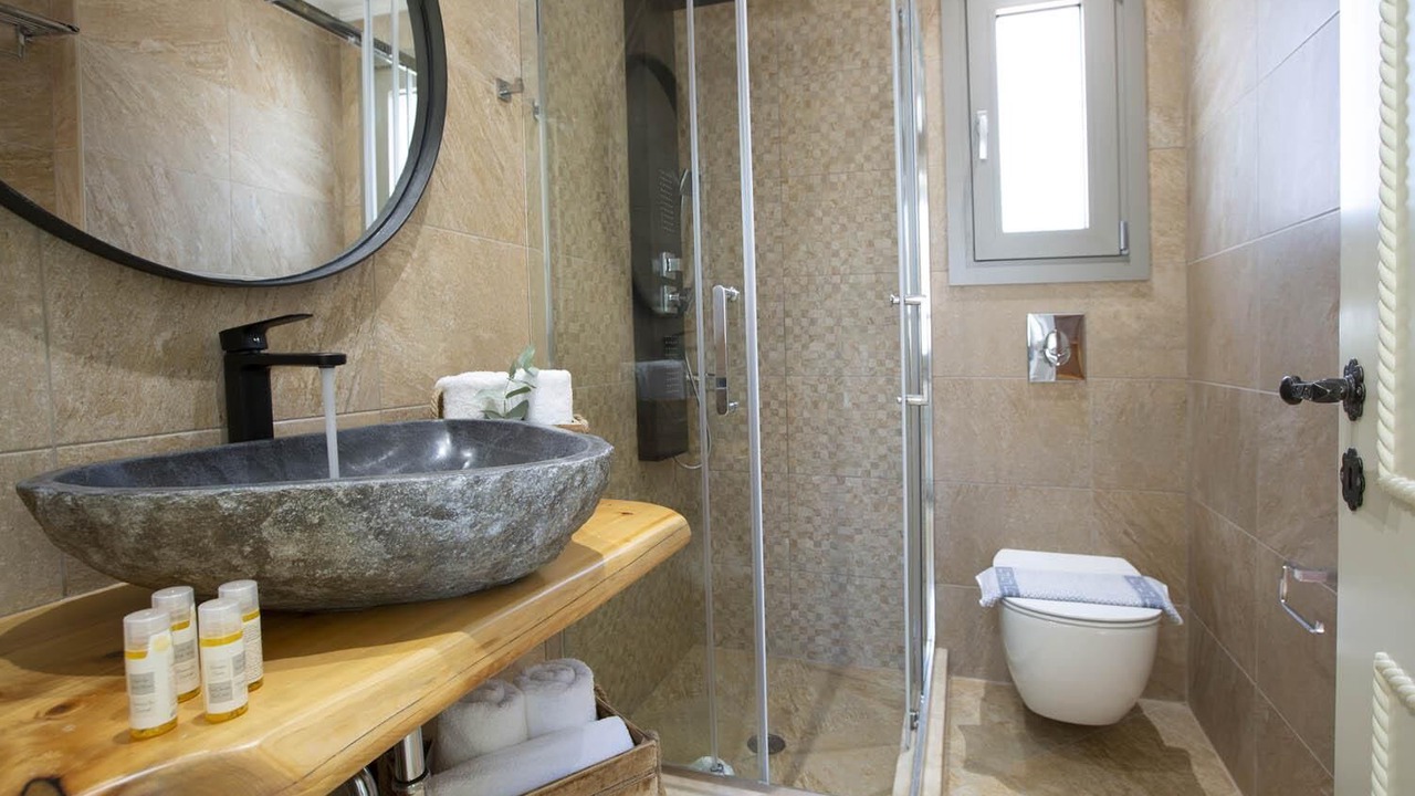 Photo of Bathroom in Spanokhorion