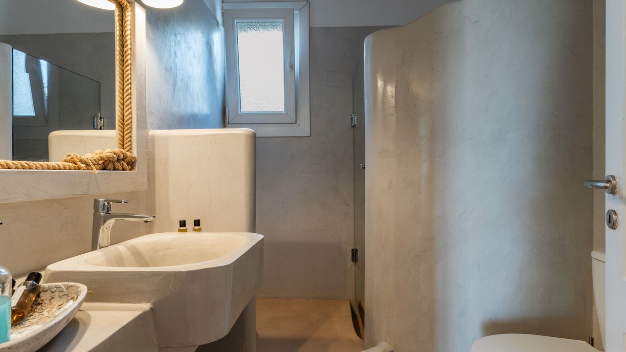Photo of Bathroom in Agios Ioannis