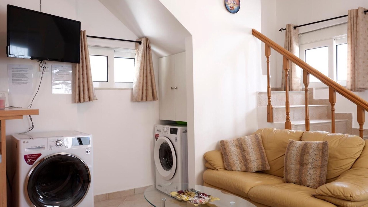 Photo of Livingroom in Haraki