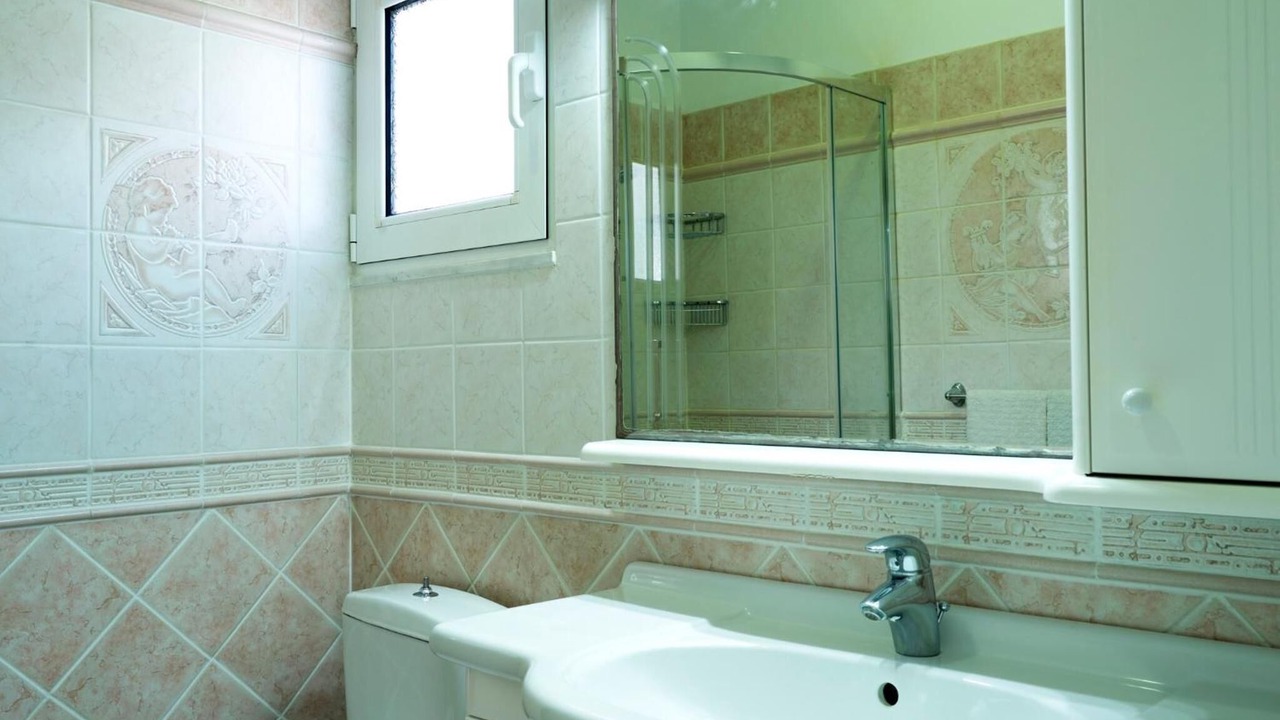 Photo of Bathroom in Haraki