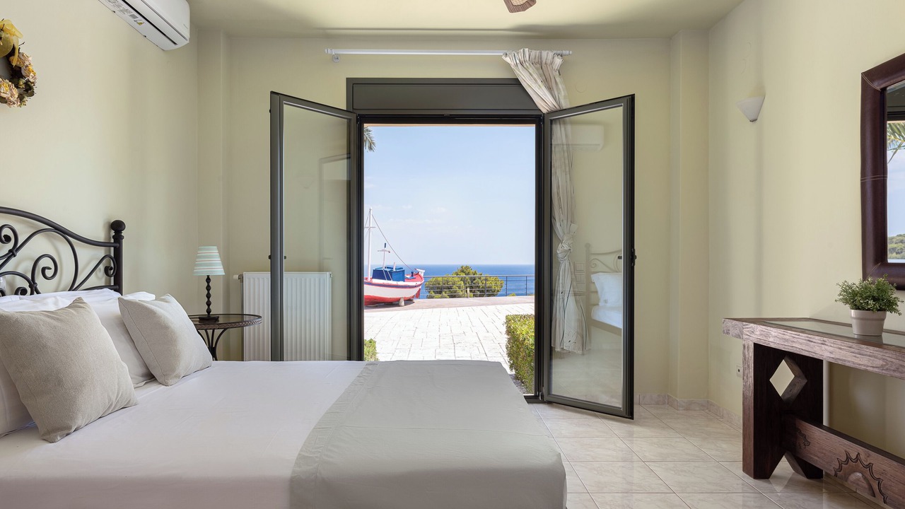Photo of Bedroom in Kontos