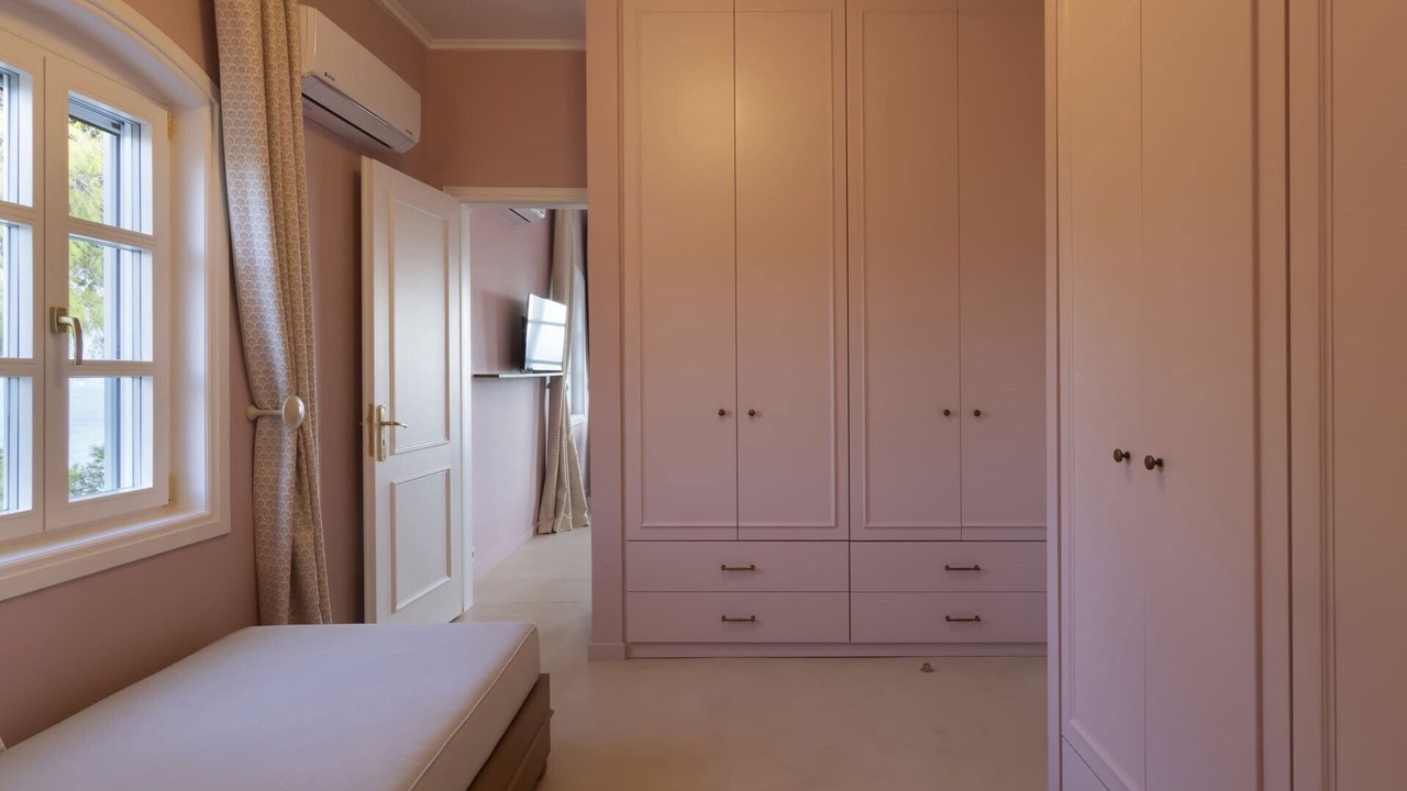 Photo of Bedroom in Katakali