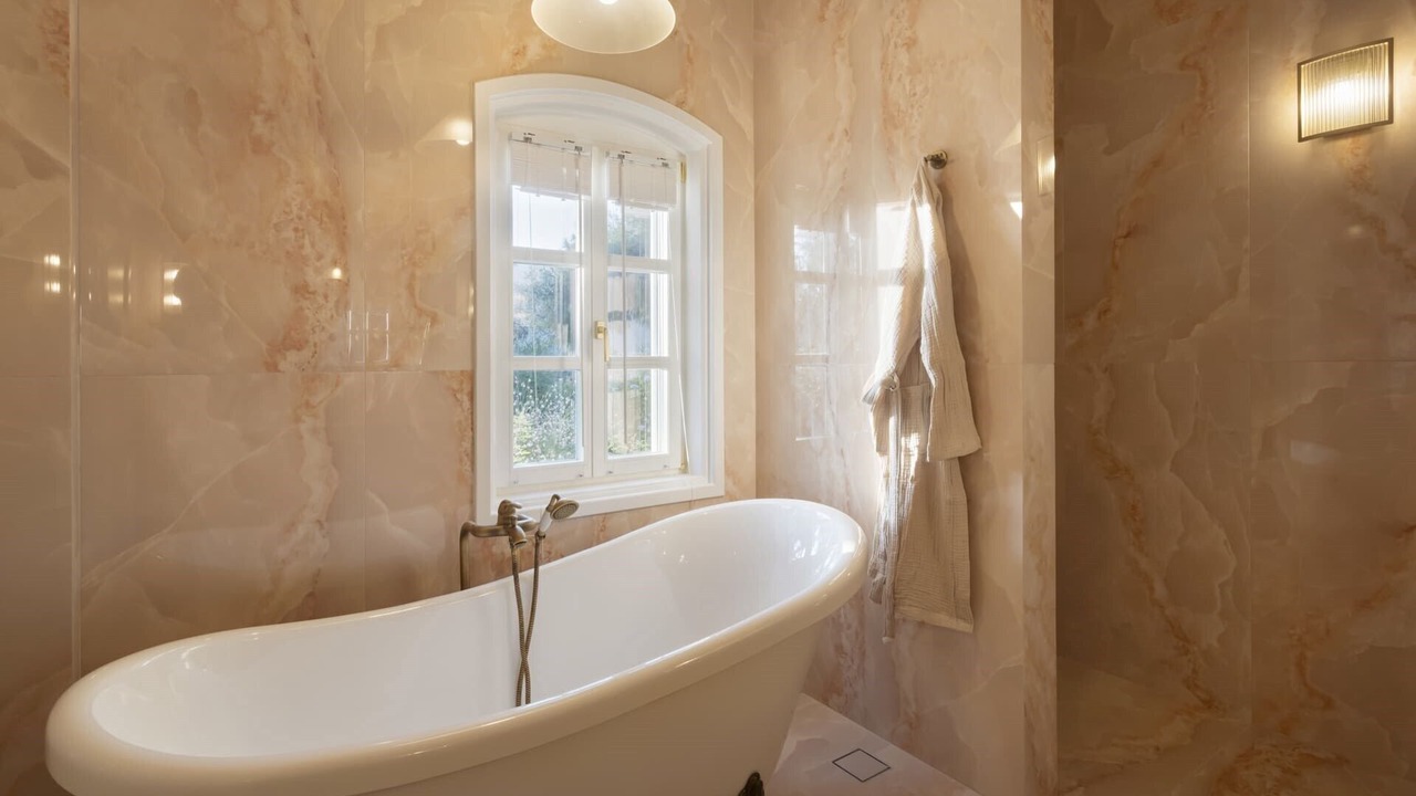 Photo of Bathroom in Katakali