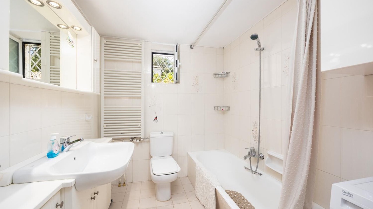 Photo of Bathroom in Kourteika