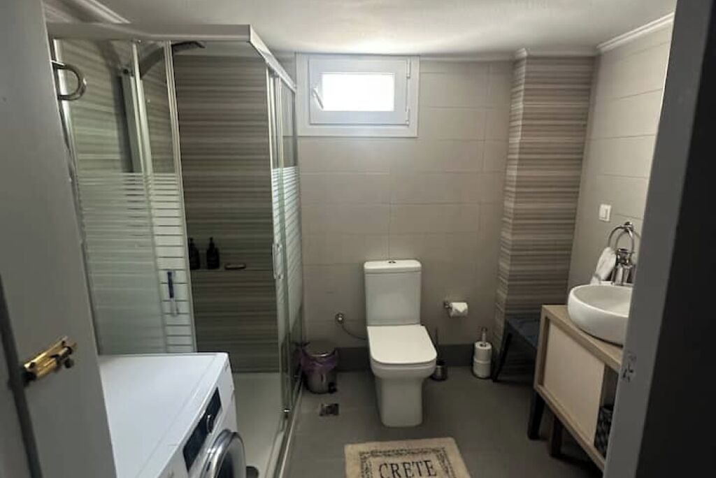 Photo of Bathroom in Istron