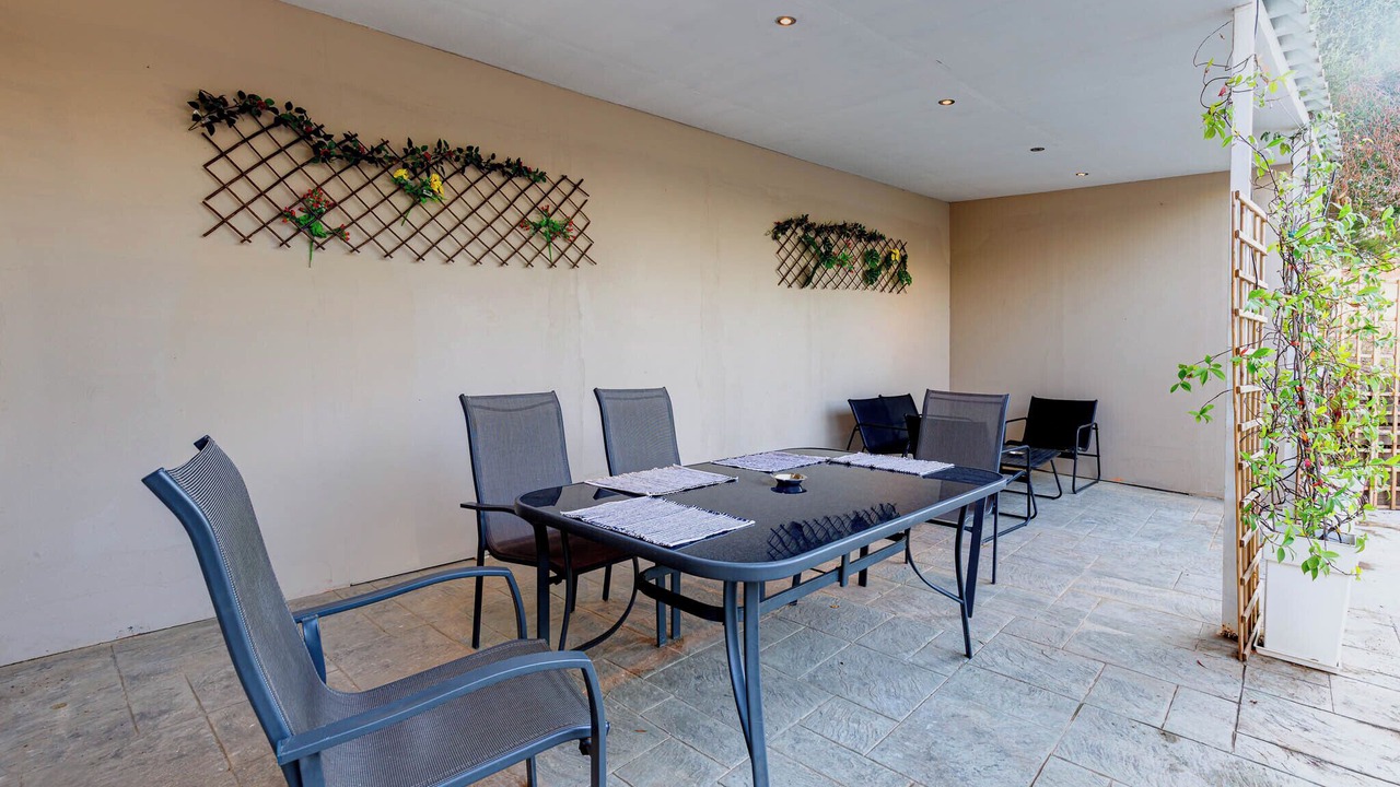 Photo of Outdoor in Notos