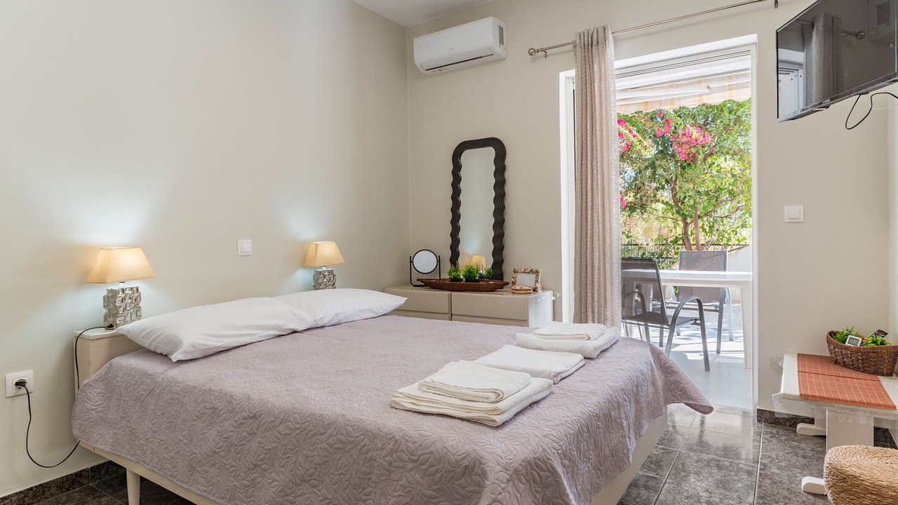 Photo of Bedroom in Paralio Astros