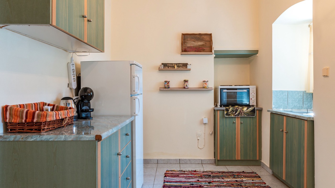 Photo of Kitchen in East Mani
