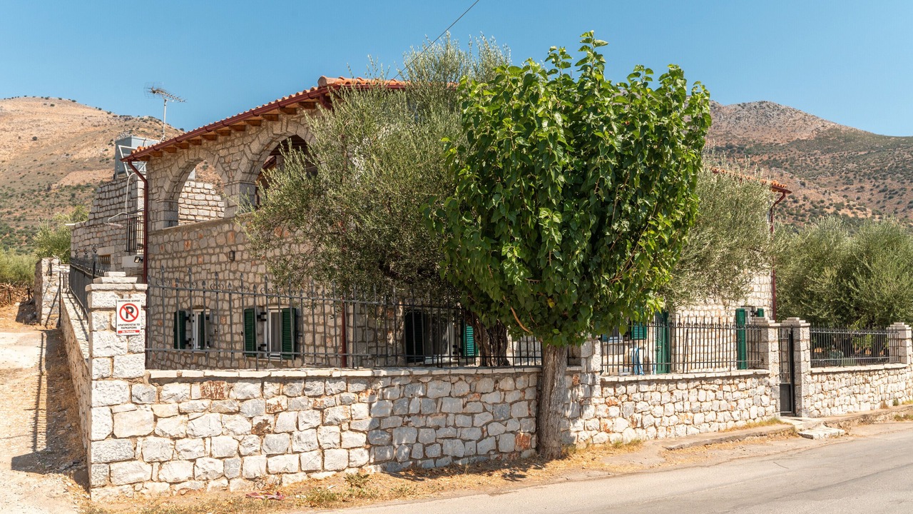 Photo of Outdoor in East Mani