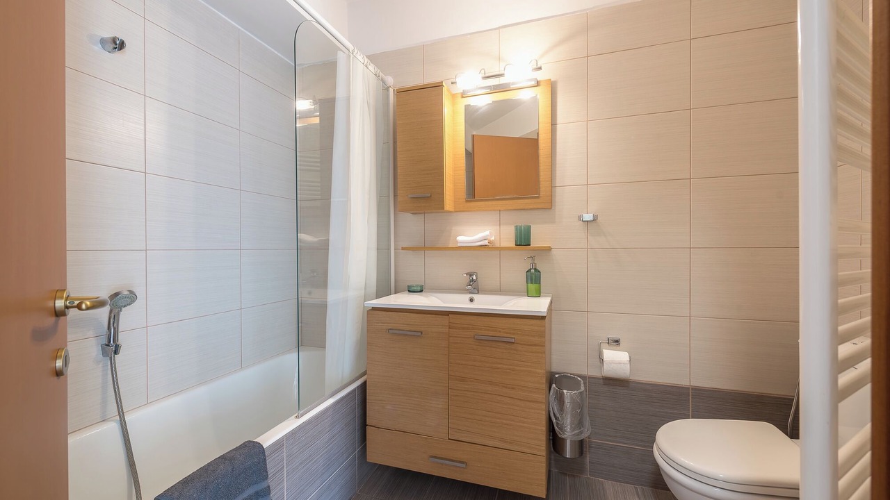 Photo of Bathroom in Kerameikos