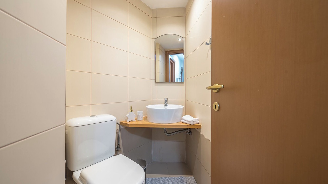 Photo of Bathroom in Kerameikos