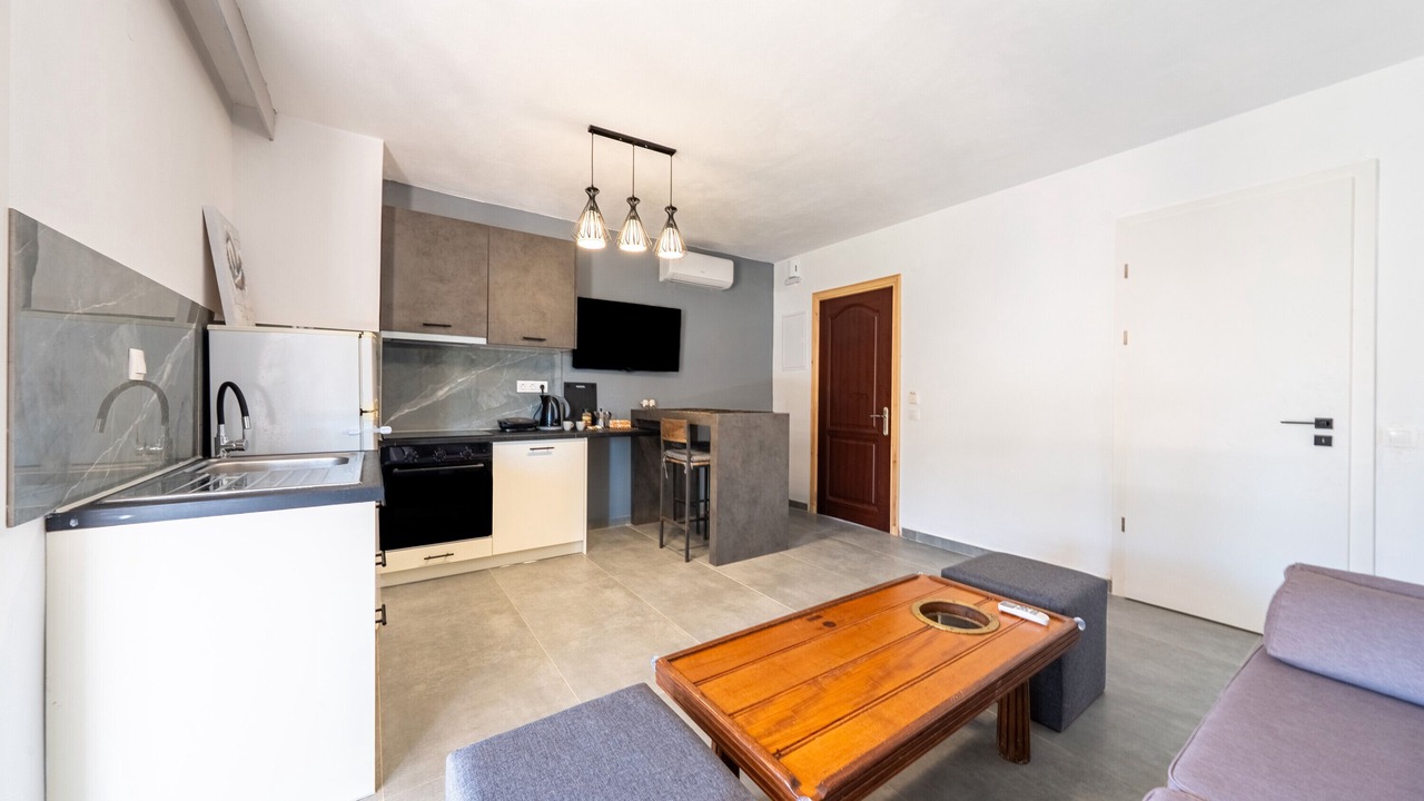 Photo of Livingroom in Molos