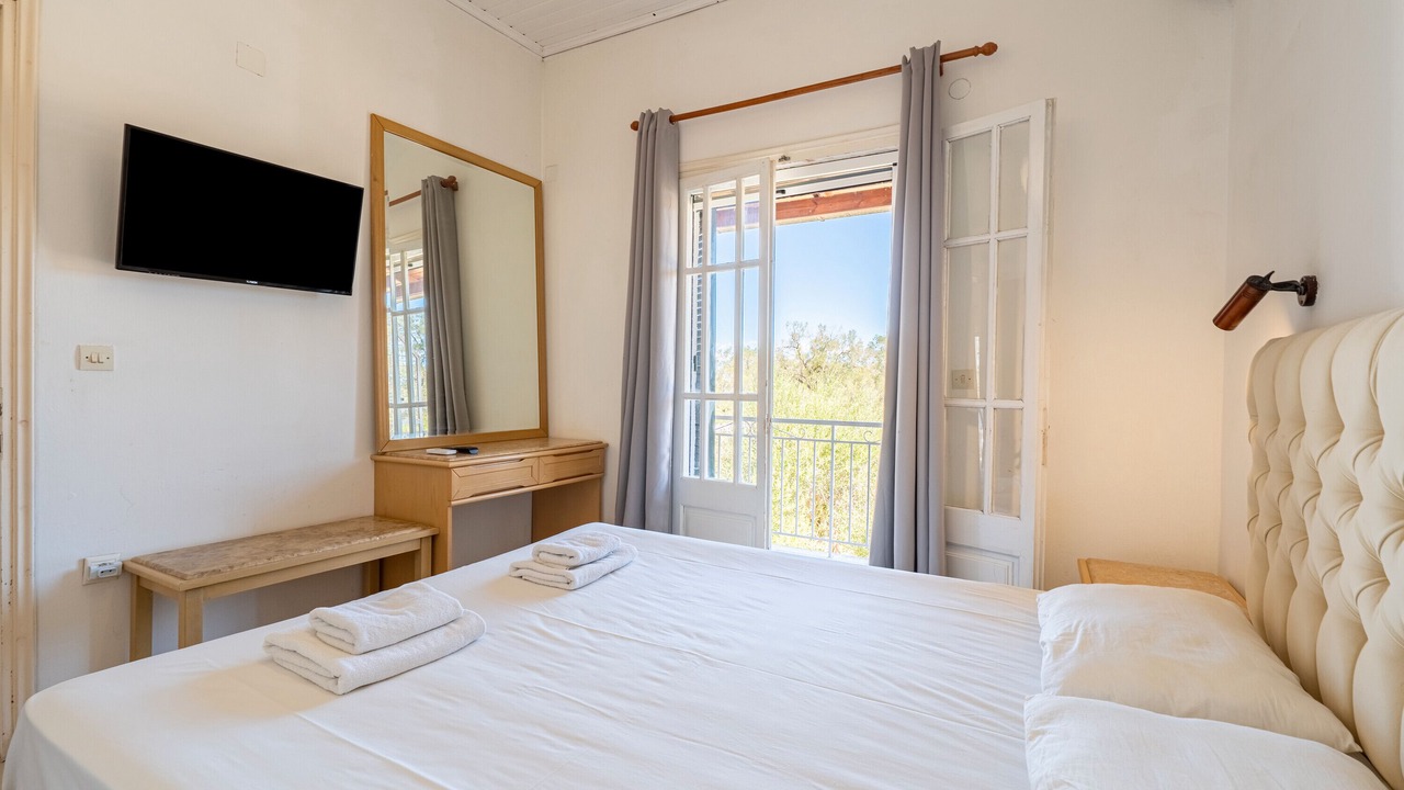 Photo of Bedroom in Molos