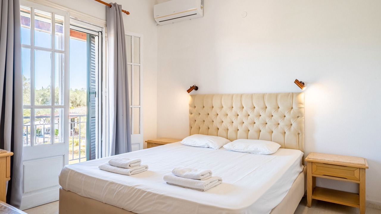 Photo of Bedroom in Molos