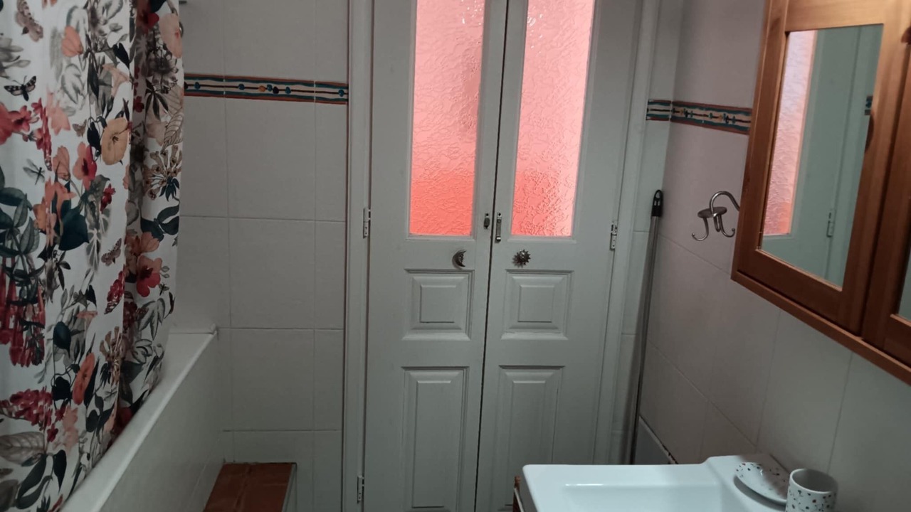 Photo of Bathroom in Ampelokipoi