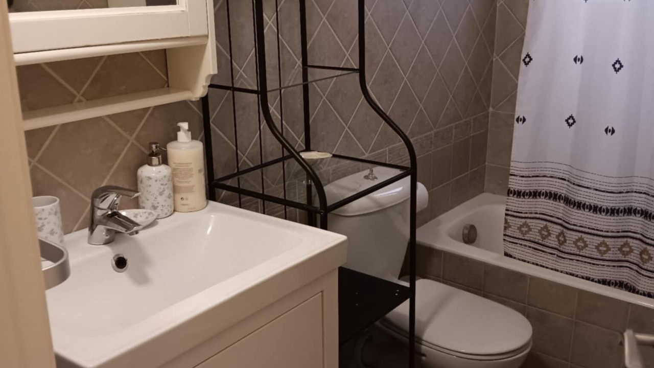 Photo of Bathroom in Ampelokipoi