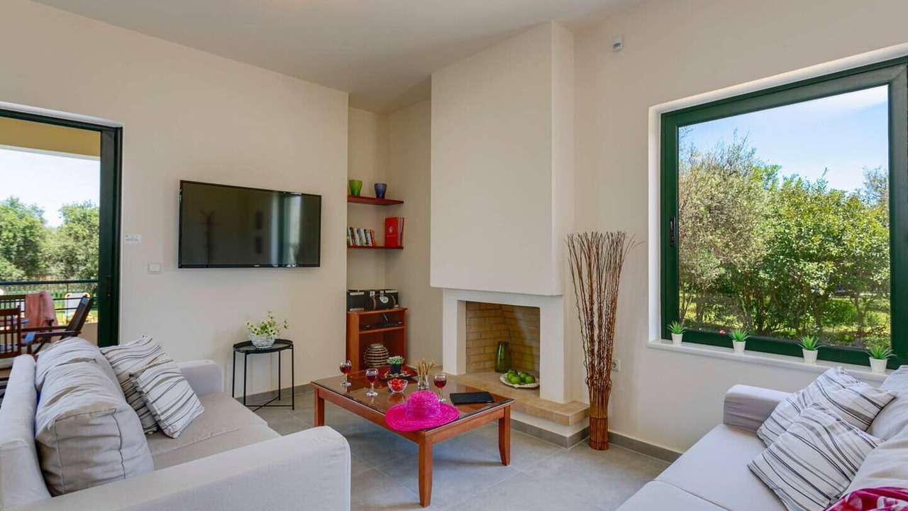 Photo of Livingroom in Pyrgos Psilonerou
