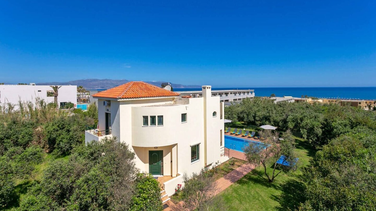 Photo of Outdoor in Pyrgos Psilonerou